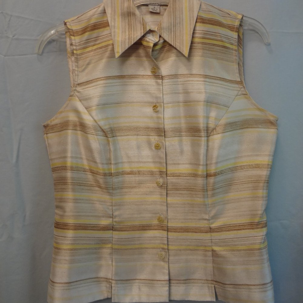 Button up top, size 4